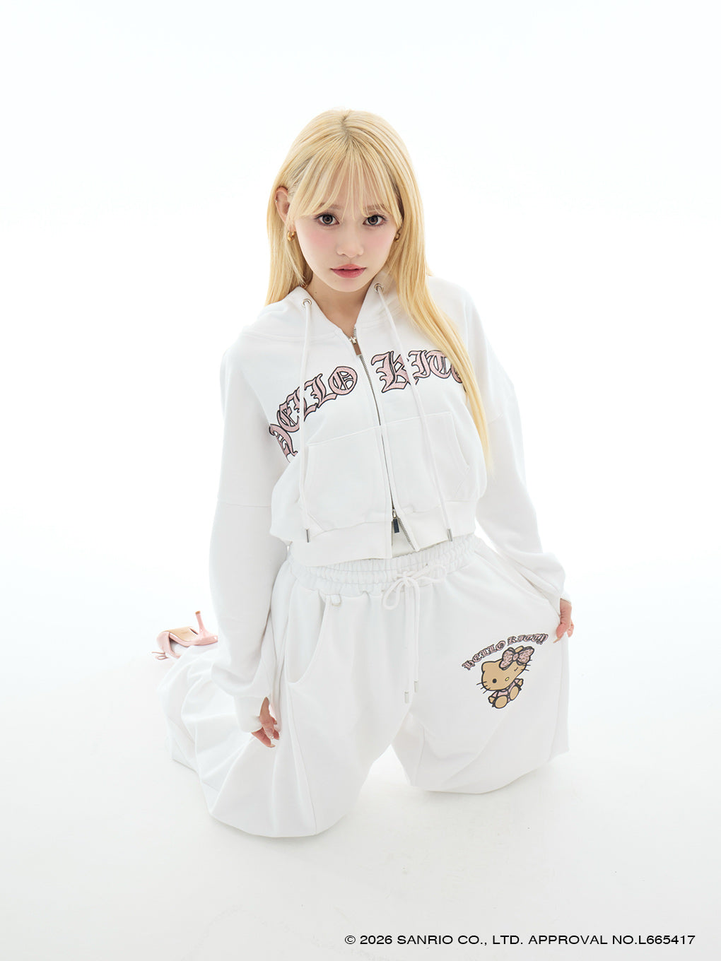 モデル：153cm（着用サイズ：FREE）
