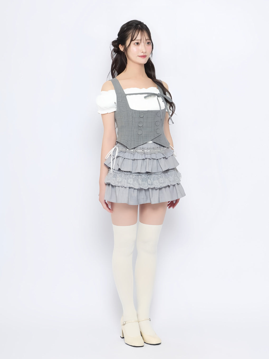 モデル：155cm（着用サイズ：FREE）