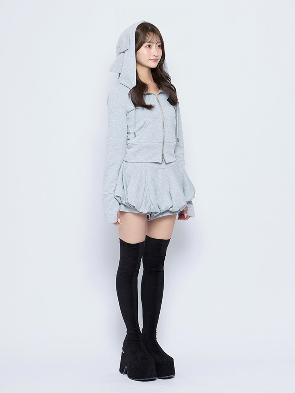 モデル：155cm（着用サイズ：FREE）