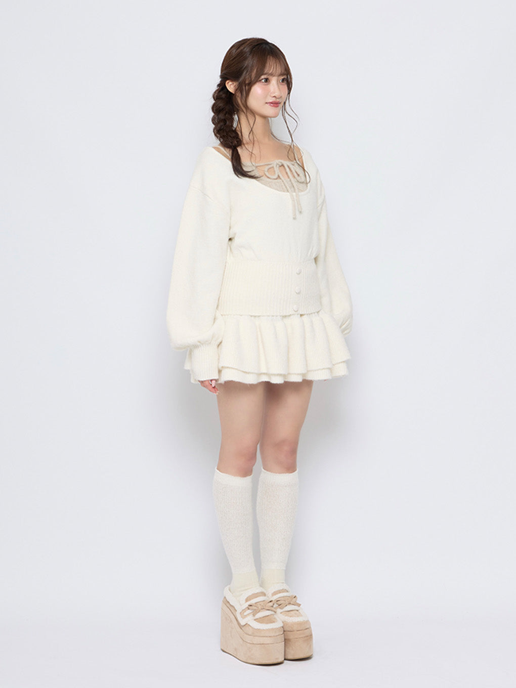 モデル：155cm（着用サイズ：FREE）