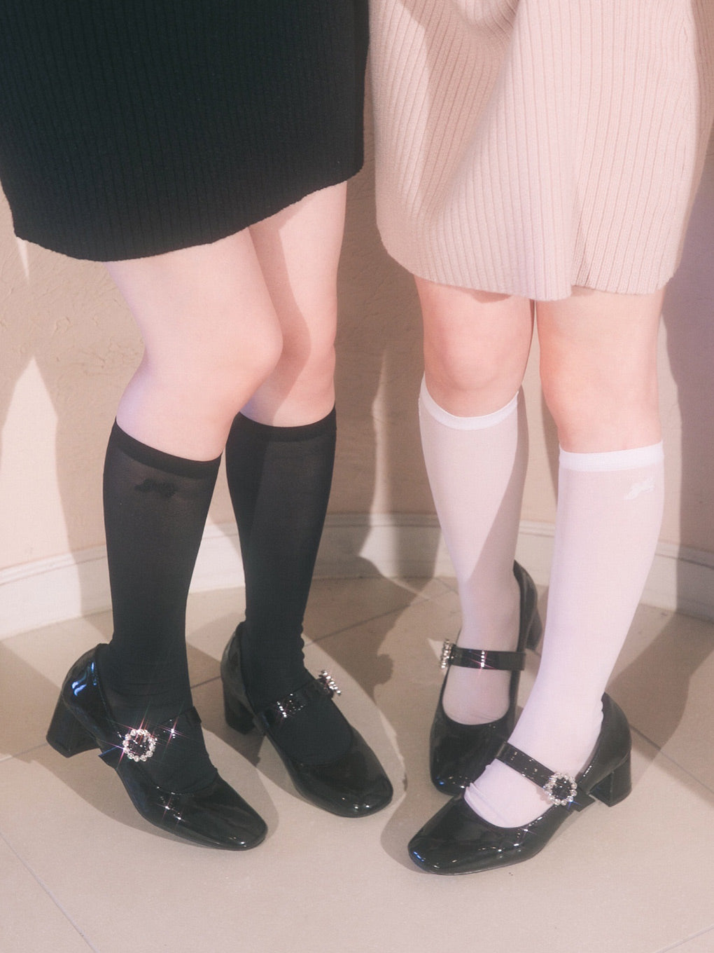 バックルヒールパンプス