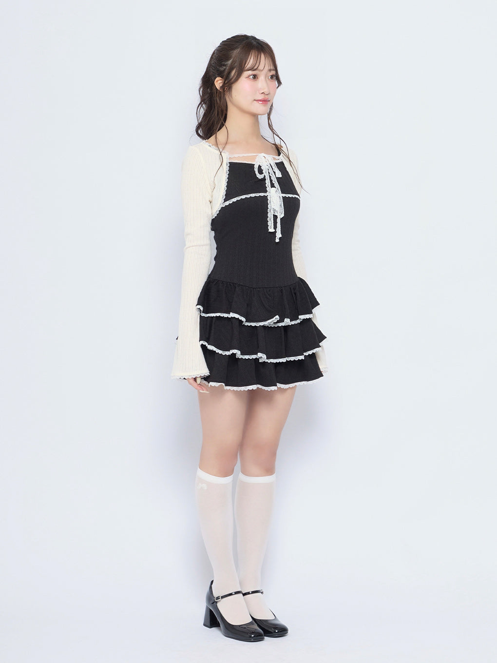 モデル：155cm（着用サイズ：FREE）