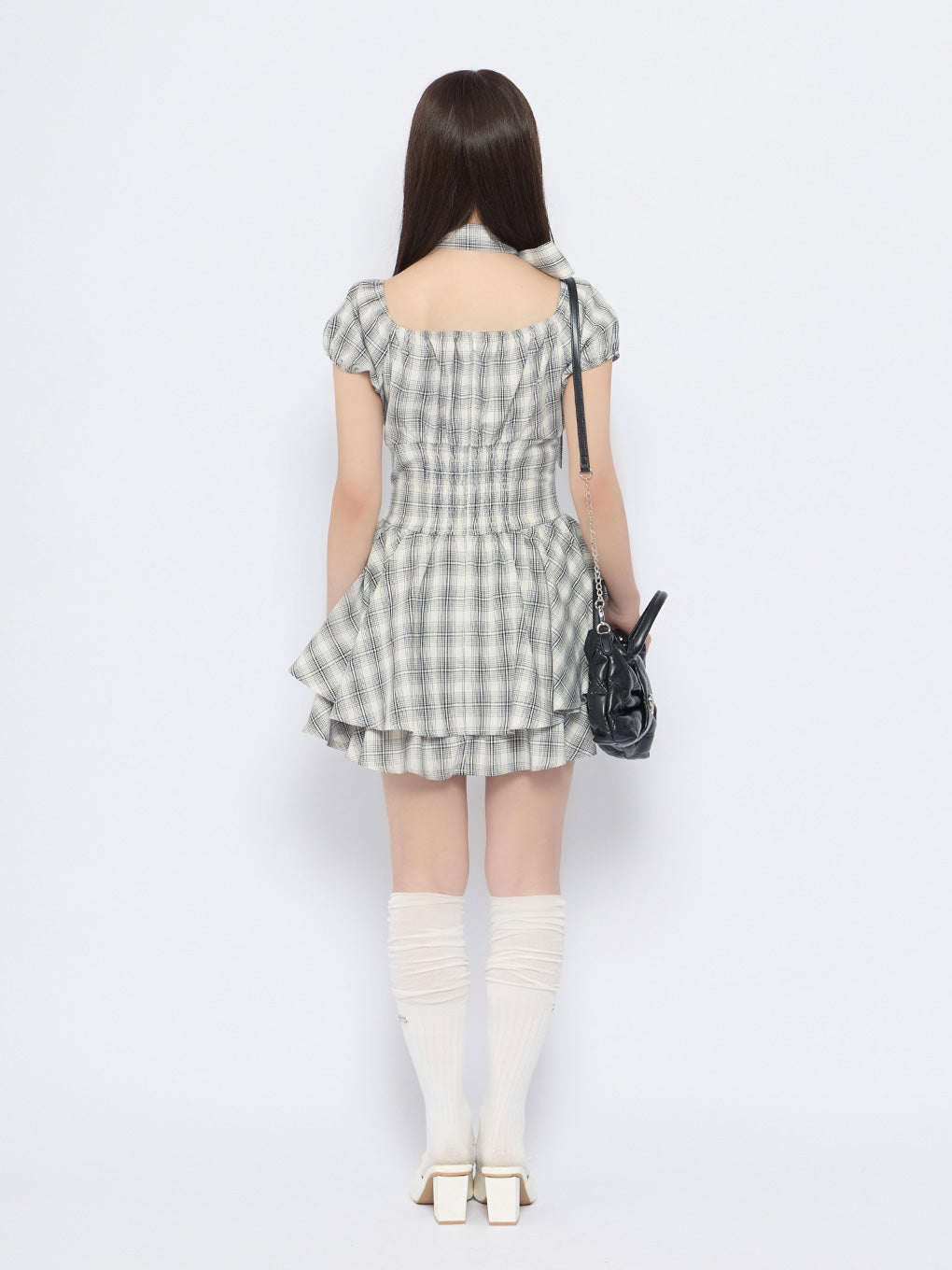 モデル：155cm（着用サイズ：FREE）